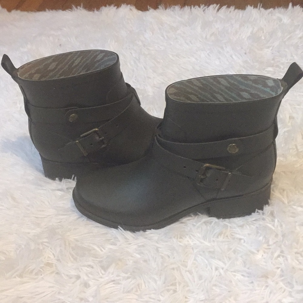 Lucky Brand Rain Boots